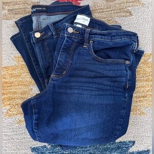 2 pairs jeans (different sizes Univer Thread-14S & Lee-12) but fit reg 14 size
